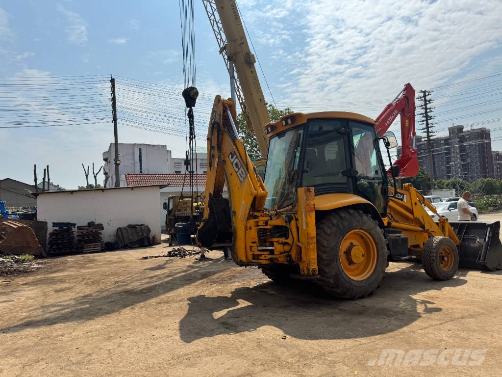 JCB 3 CX 反铲装载机