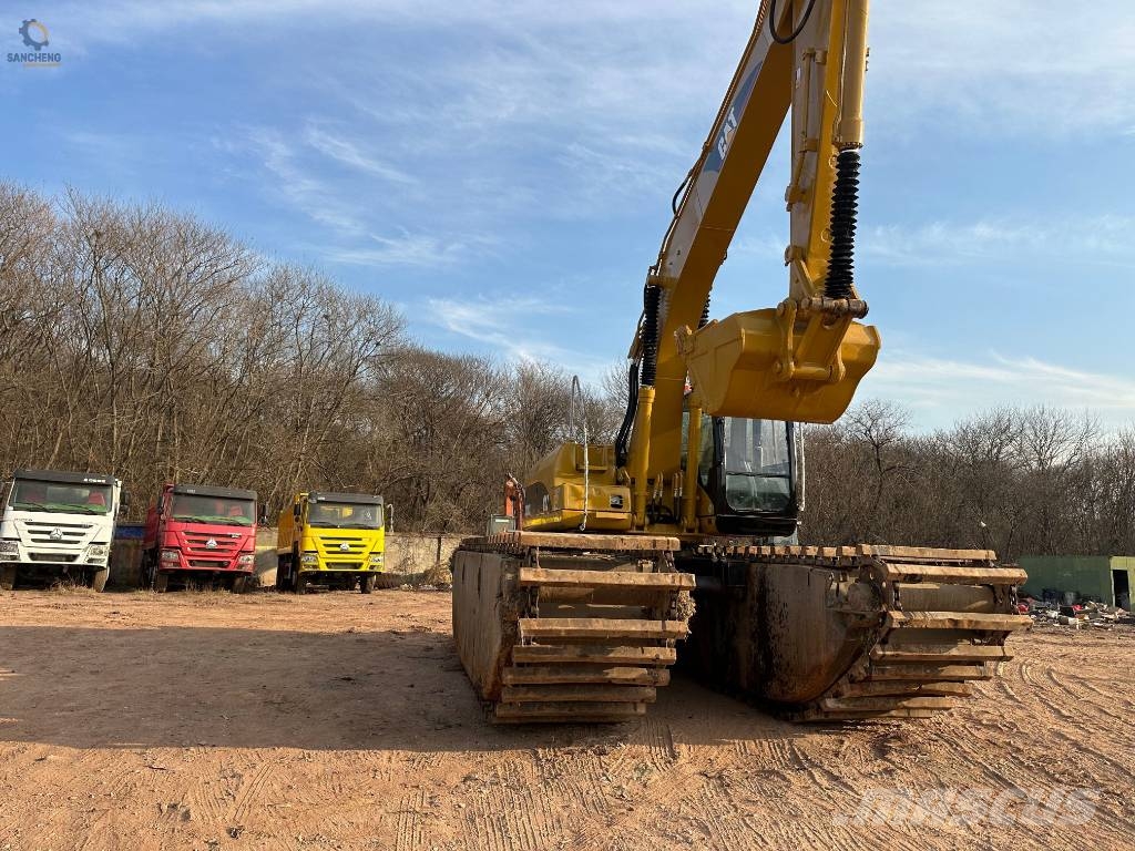 CAT 320C Amfibijski bagri