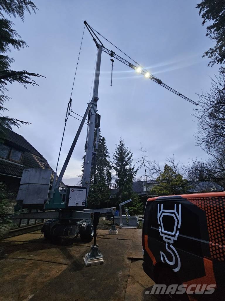 Cattaneo CM221A Selvreisende tårnkran