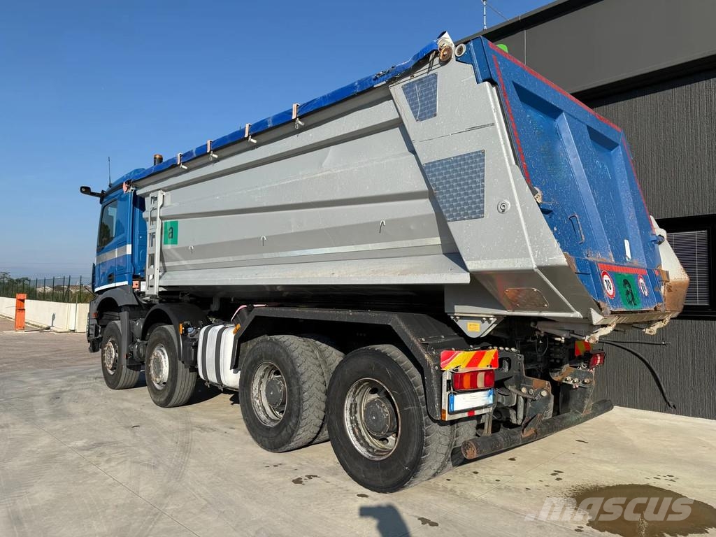 Mercedes-Benz Arocs 4145K Kipper 20cbm 8x4 40Ton Euro6 Pašizgāzējs