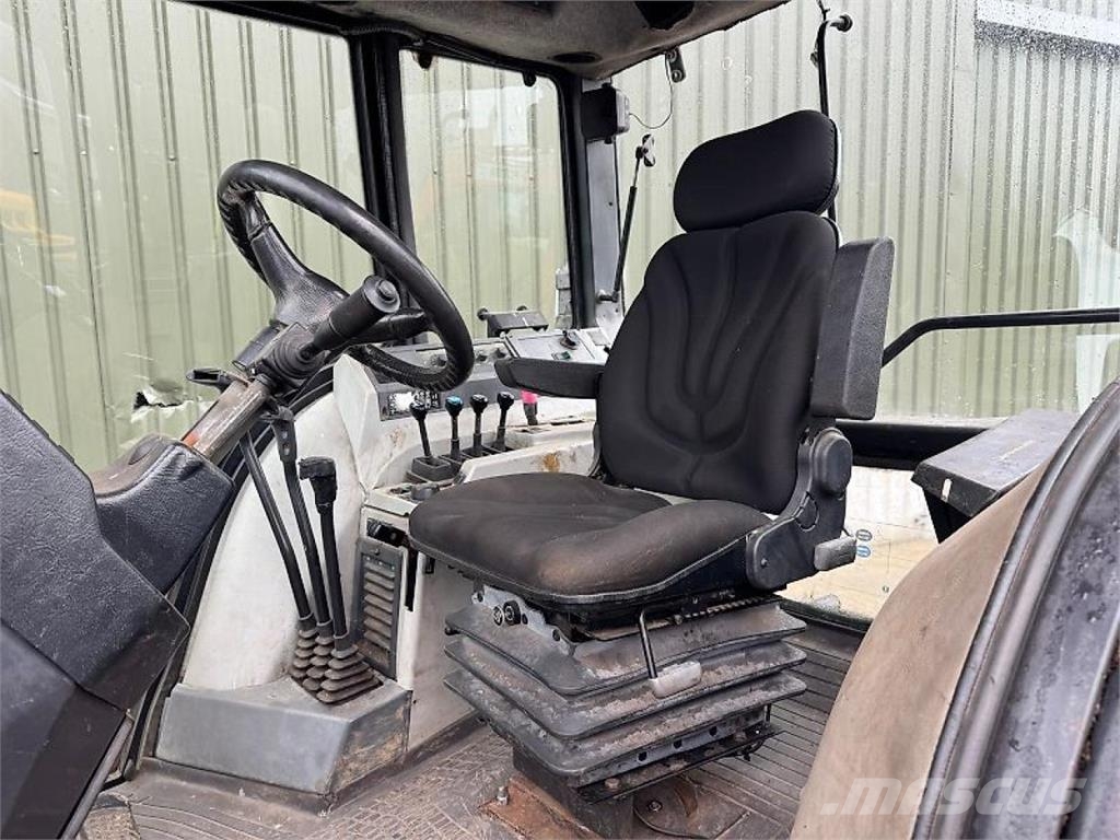 Valtra Valmet 8450 Traktoren
