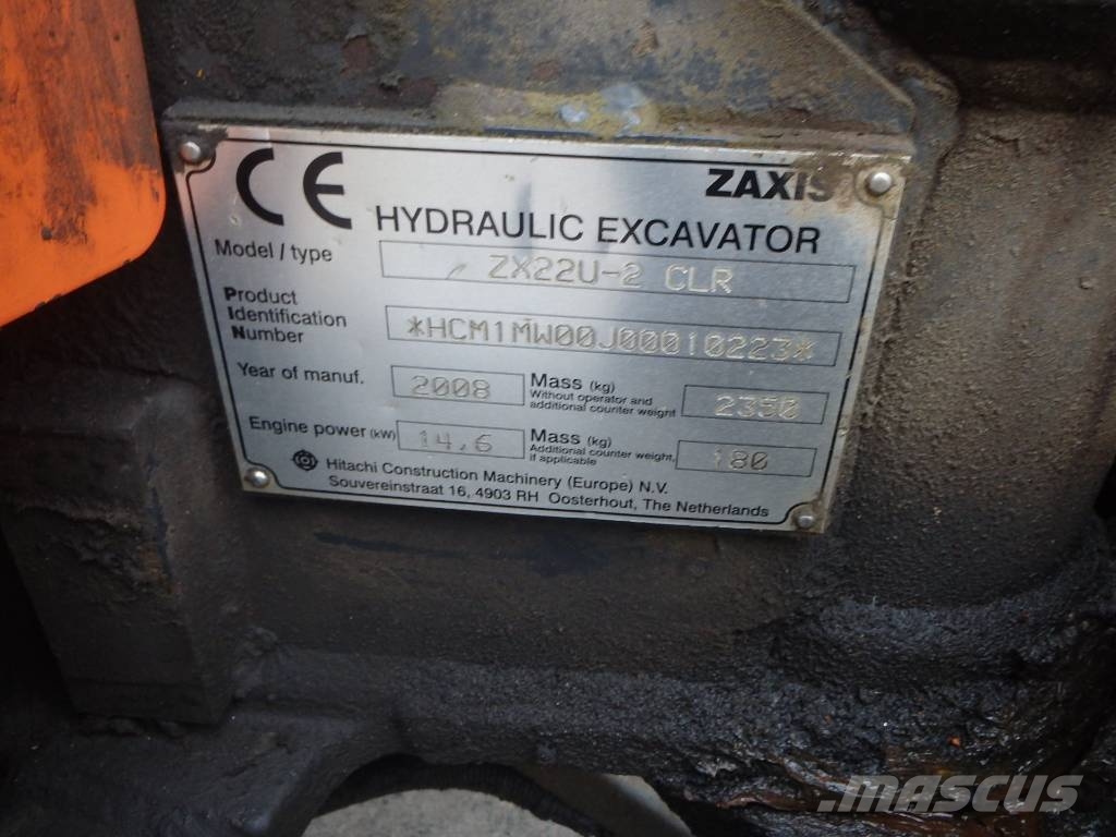 Hitachi ZX 22 U-2 CLR kallistajalla Minikaivukoneet < 7t