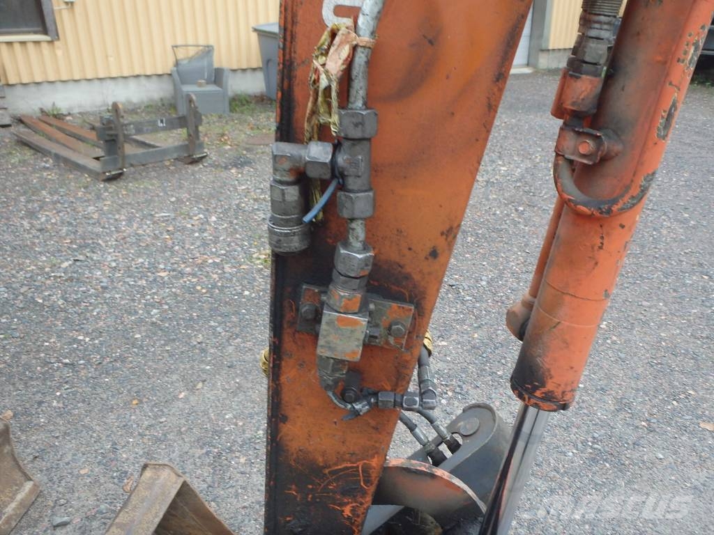 Hitachi ZX 22 U-2 CLR kallistajalla Minikaivukoneet < 7t