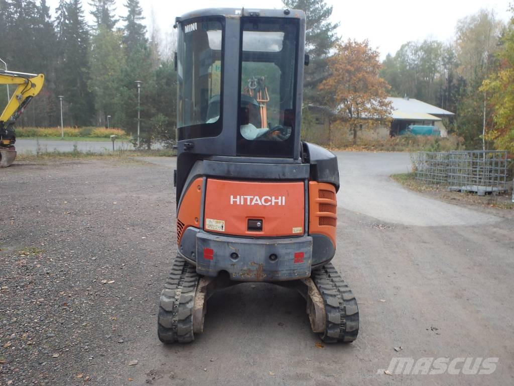 Hitachi ZX 22 U-2 CLR kallistajalla Minikaivukoneet < 7t