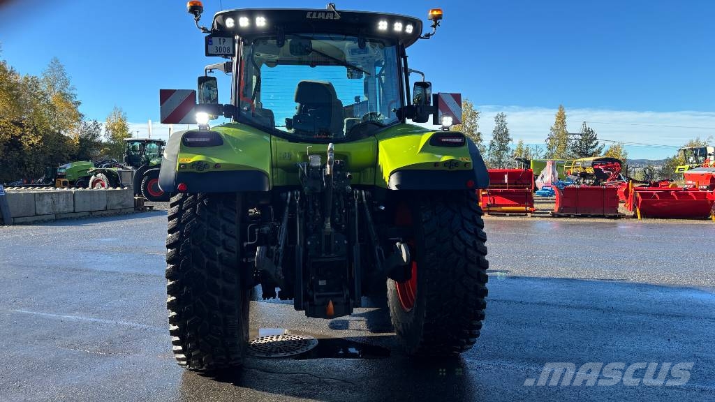 CLAAS Arion 550 Cmatic Traktorer