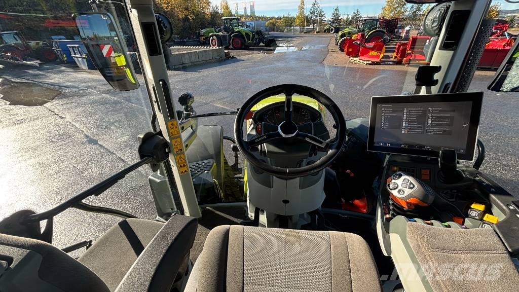 CLAAS Arion 550 Cmatic Traktorer