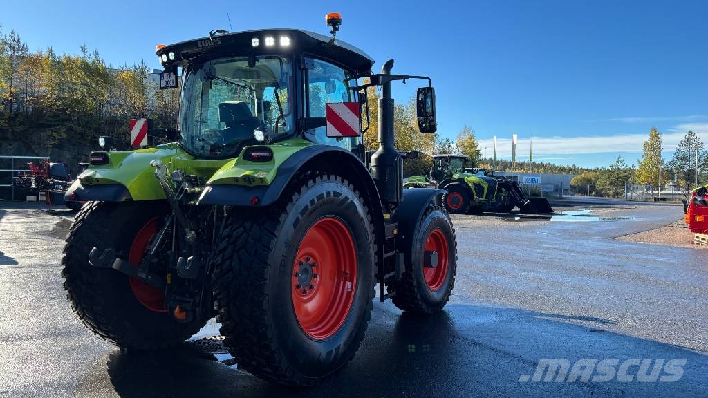 CLAAS Arion 550 Cmatic Traktorer