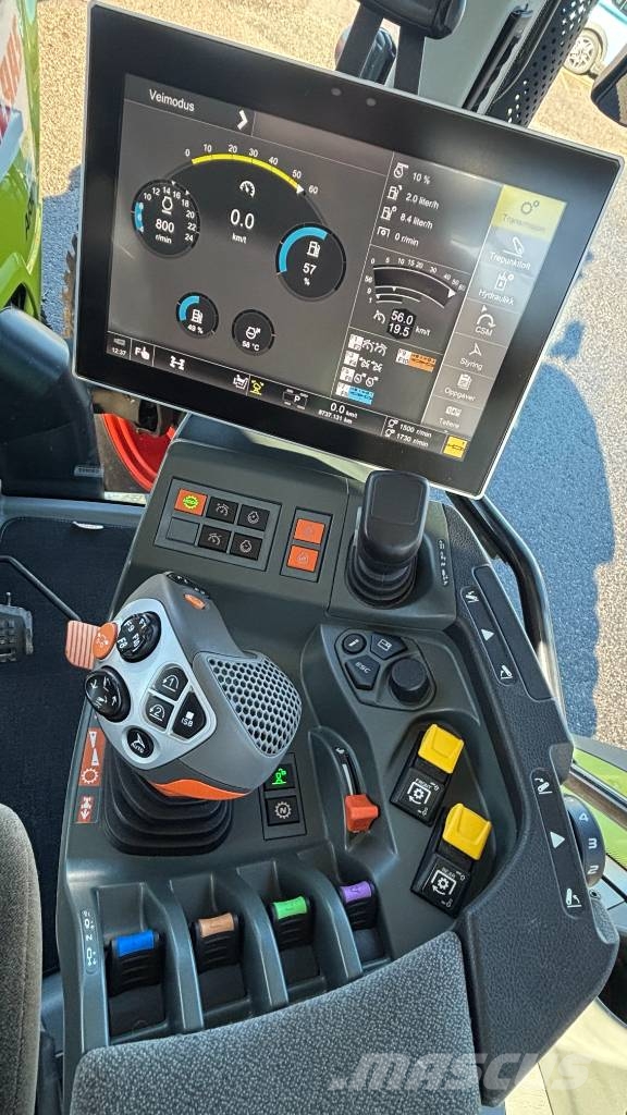 CLAAS Arion 550 Cmatic Traktorer