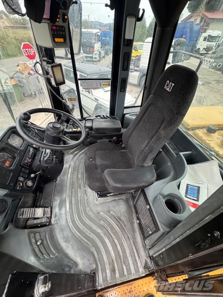 CAT 962 H Kolesni nakladalci