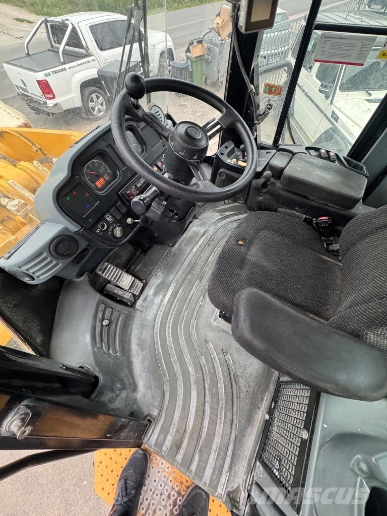 CAT 962 H Kolesni nakladalci