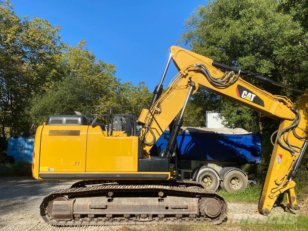 CAT 324 E LN Excavatoare pe șenile