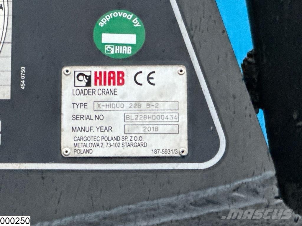 Renault C 380 EURO 6, 8x2, HIAB, Remote Tovornjaki s kesonom/platojem
