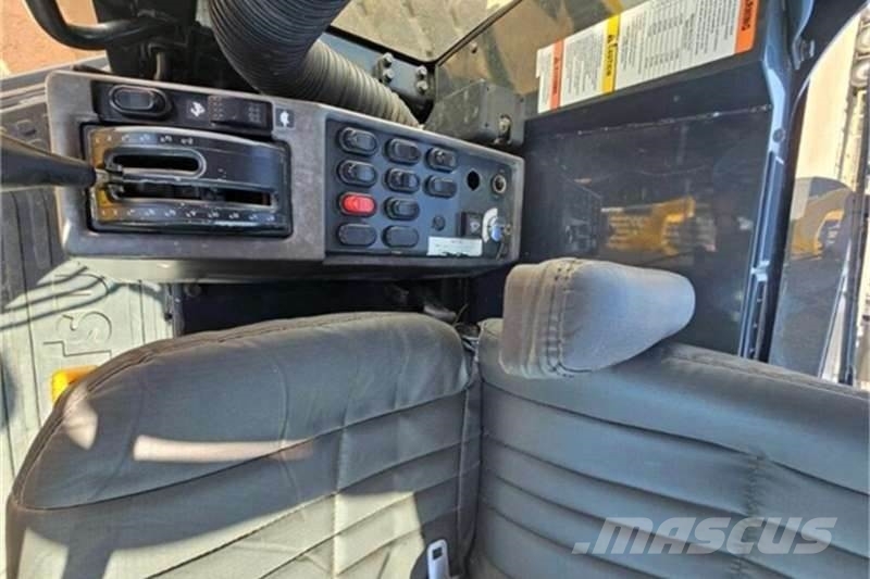 Komatsu GD675 5 GRADER Ostali kamioni