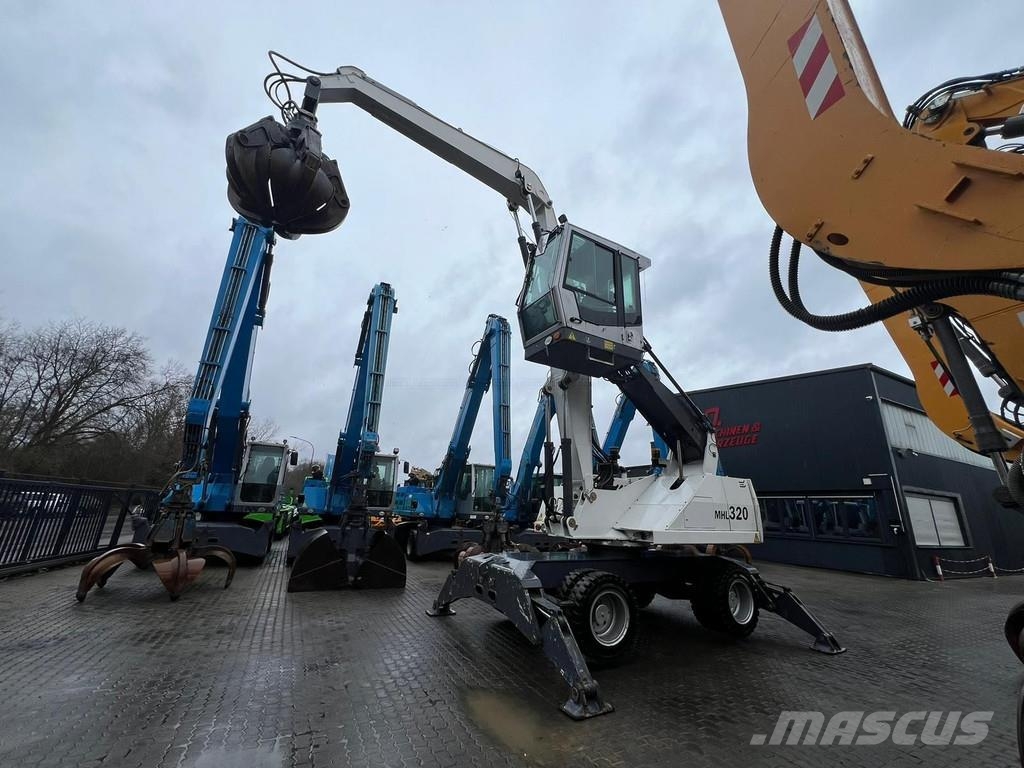Fuchs MHL 320 工业挖掘机