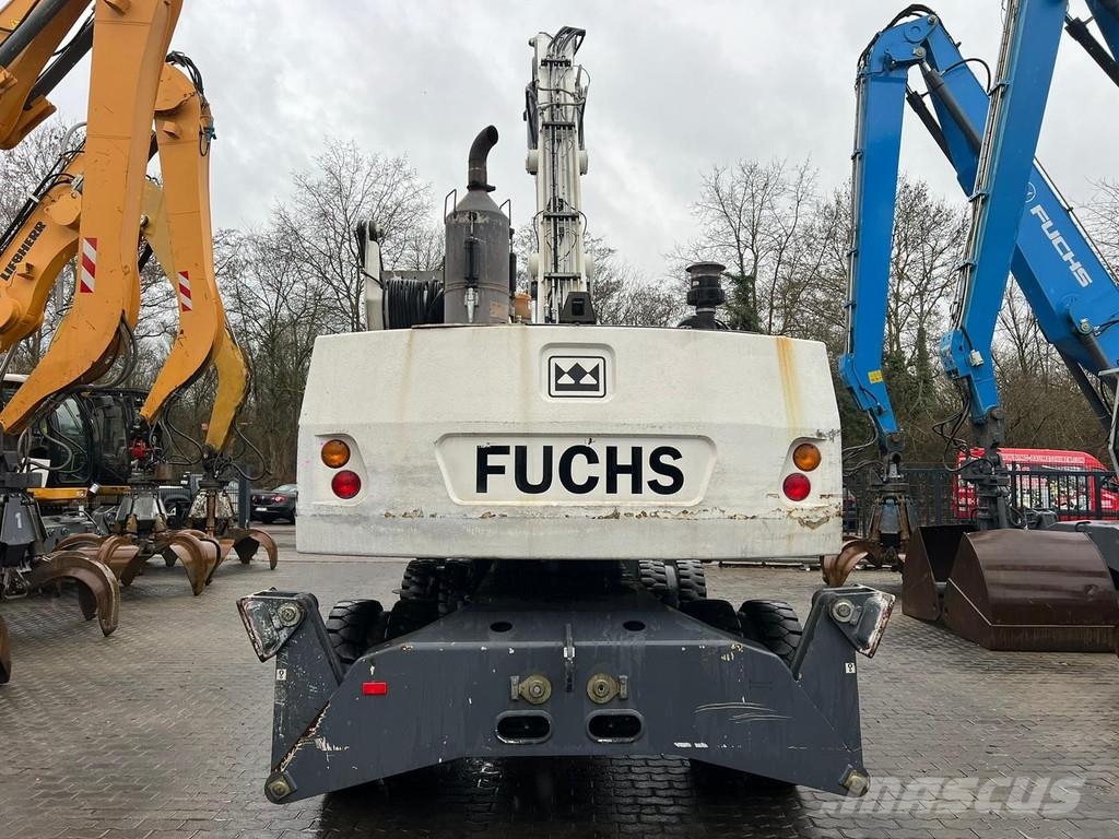 Fuchs MHL 320 工业挖掘机