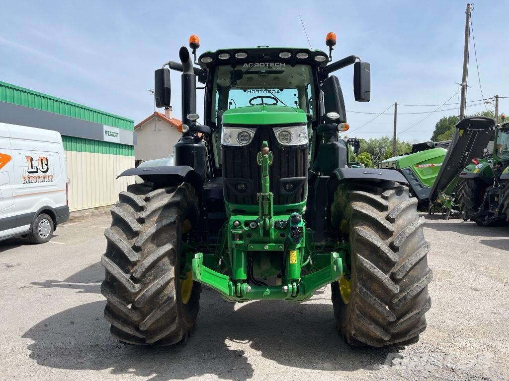 John Deere 6250R Traktori