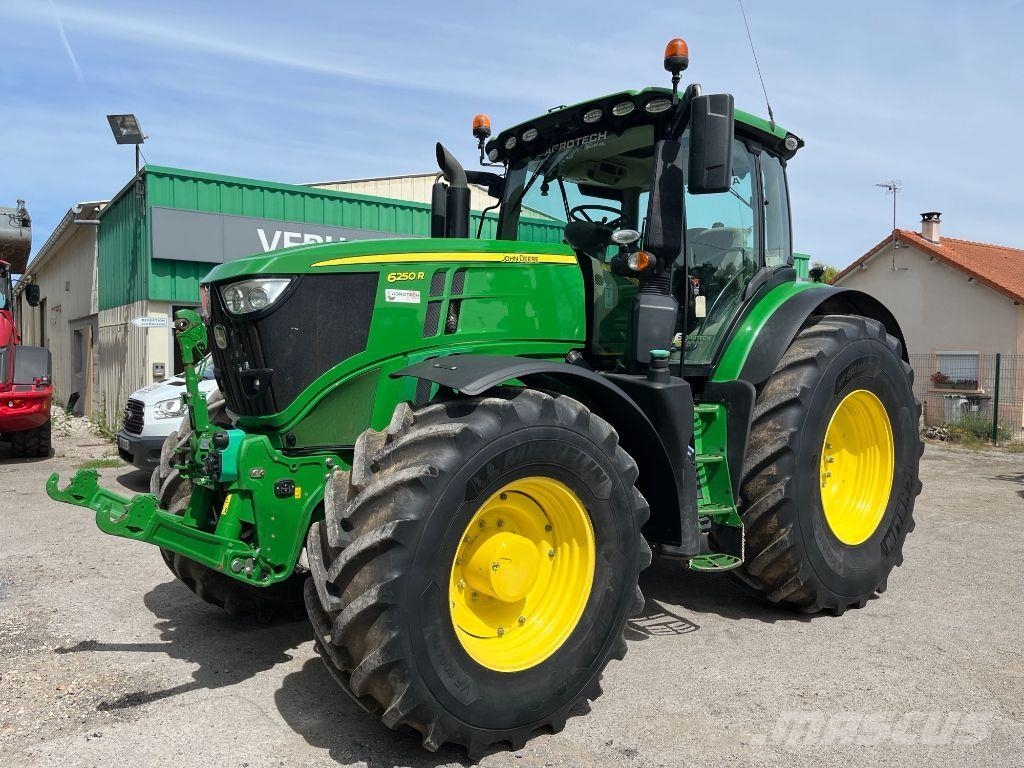 John Deere 6250R Traktori