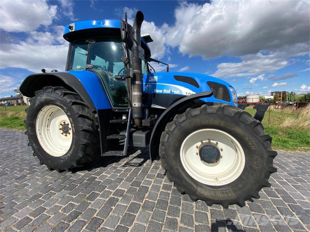 New Holland T 7550 Traktorid
