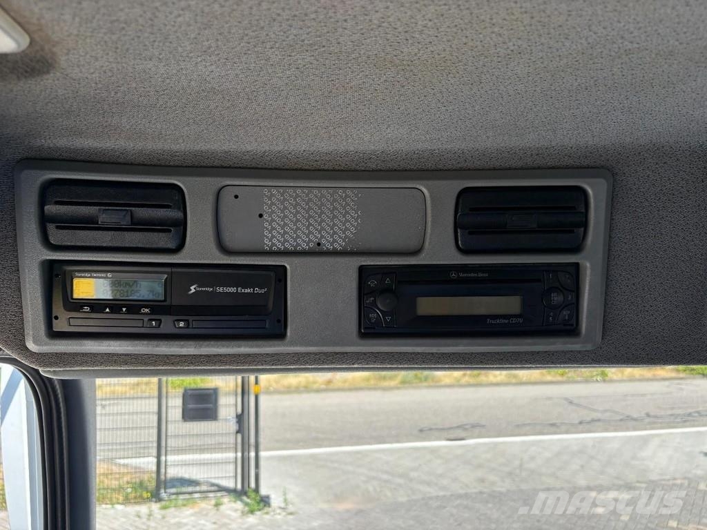 Mercedes-Benz Axor 2633 + HIAB 220 C 3X EXT. + REMOTE + 6X4 + 3 Всъдеходни кранове