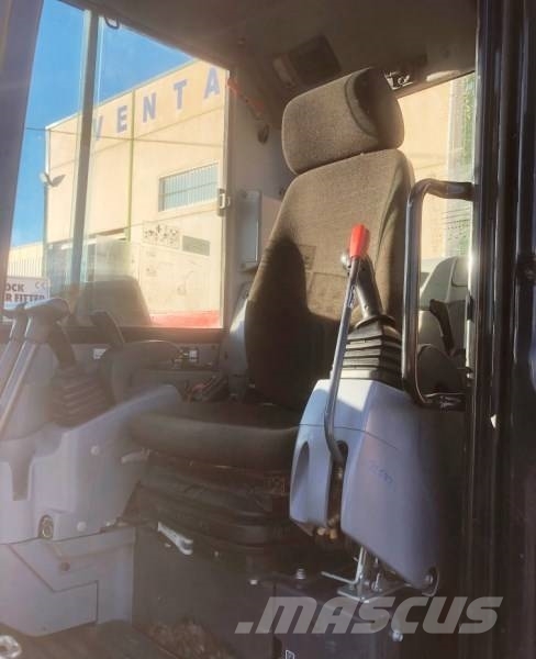 Kubota KX 080-4 中型挖掘机