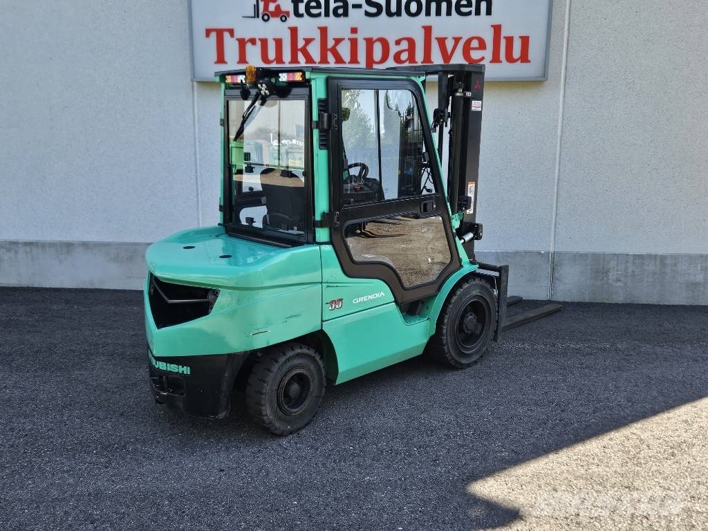 Mitsubishi FD35N Dieseltrukki Dizelski viličarji