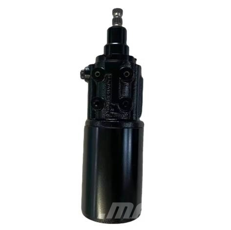 Komatsu 561-40-83300 steering valve HD785 control valve Hidraulika