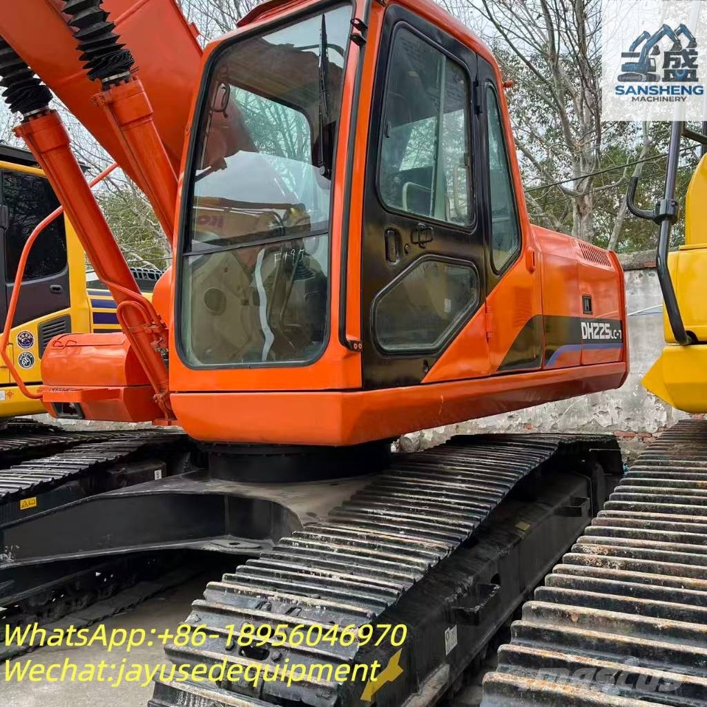 Doosan DH 225 LC-7 Roomikekskavaatorid