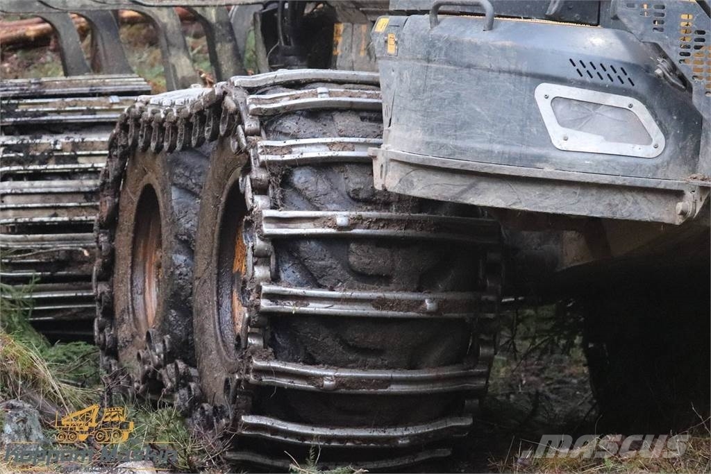  XL Traction Uni HD Single Stud 710x26,5 STD Lánctalpak, láncok és futóművek