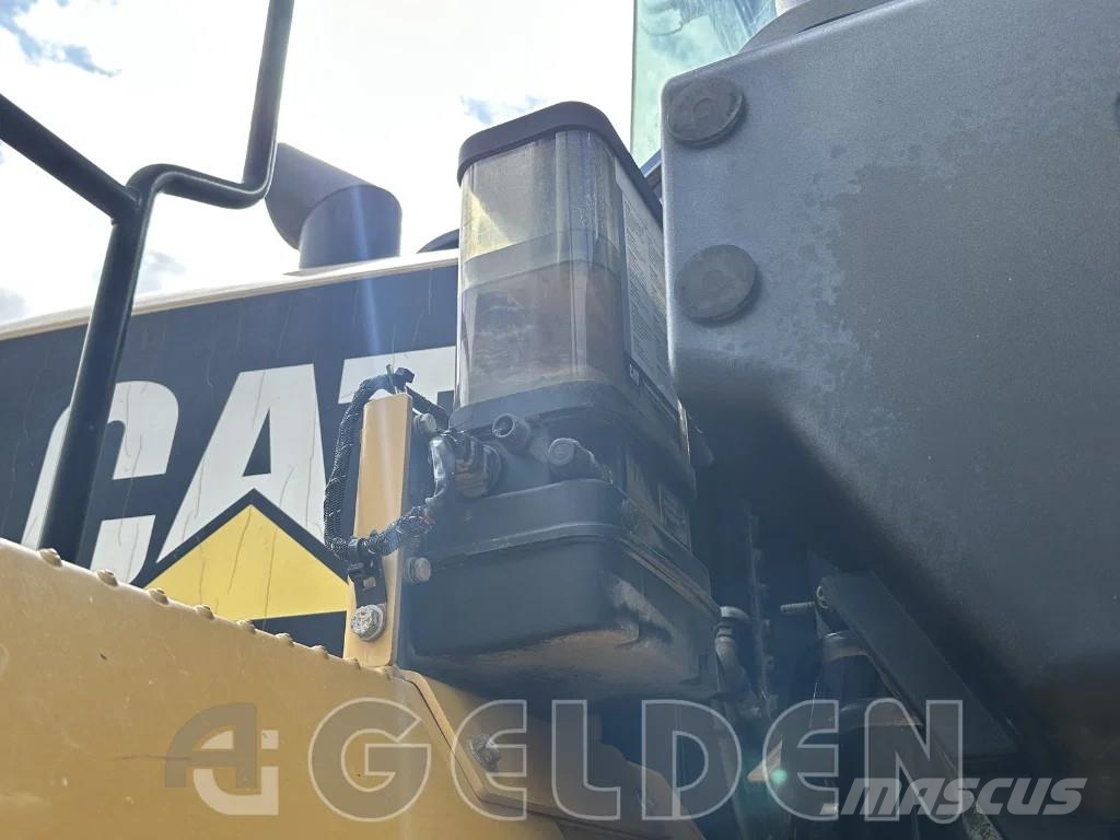 CAT 962M - GOOD TYRES Kolesni nakladalci