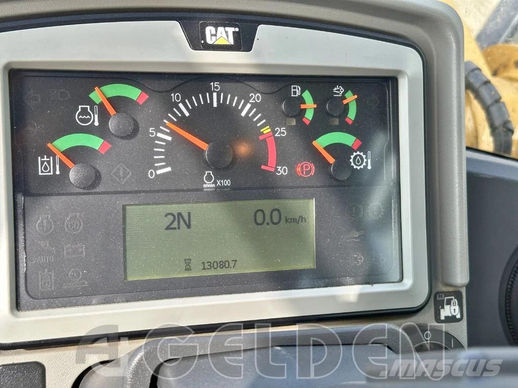 CAT 962M - GOOD TYRES Kolesni nakladalci