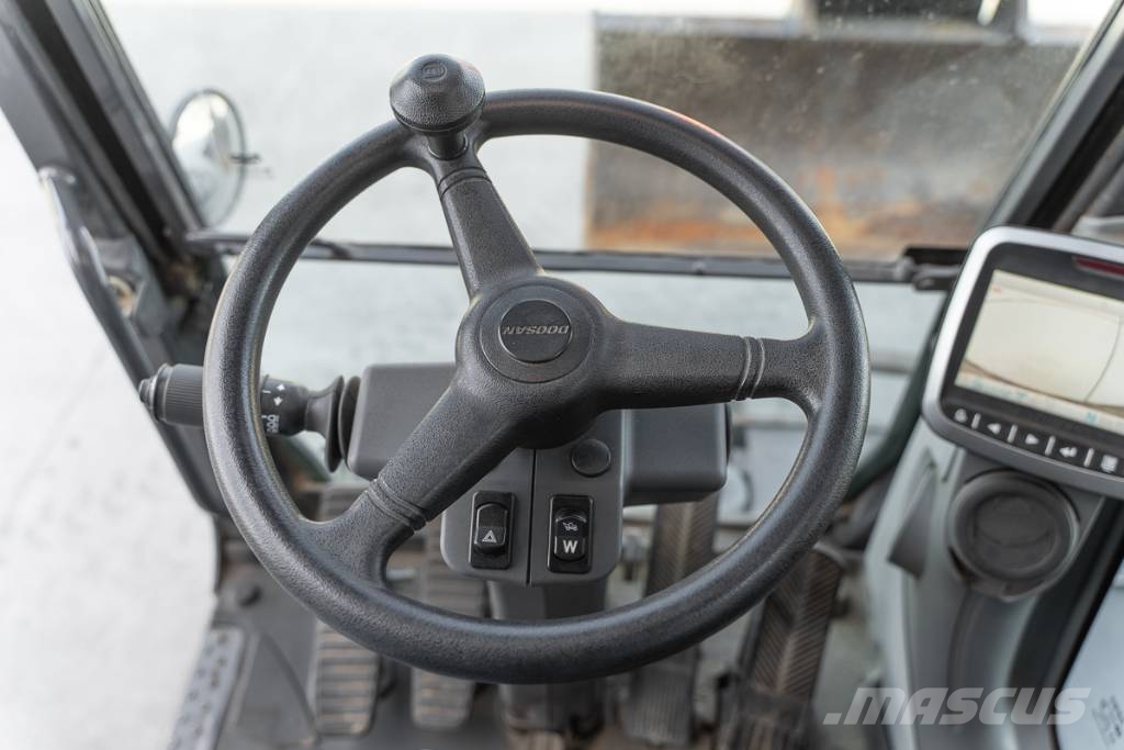 Doosan DX 140 W Gravemaskiner på hjul