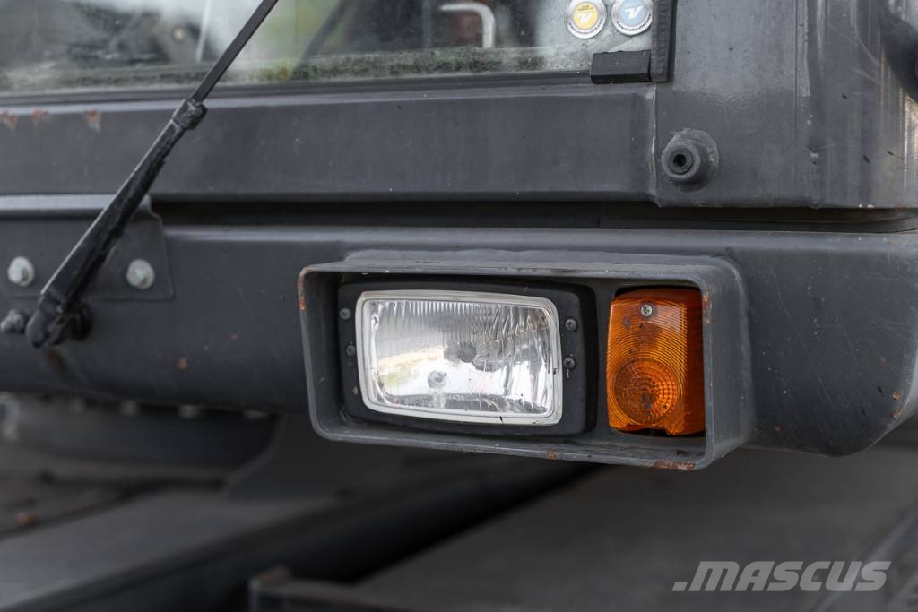 Doosan DX 140 W Gravemaskiner på hjul
