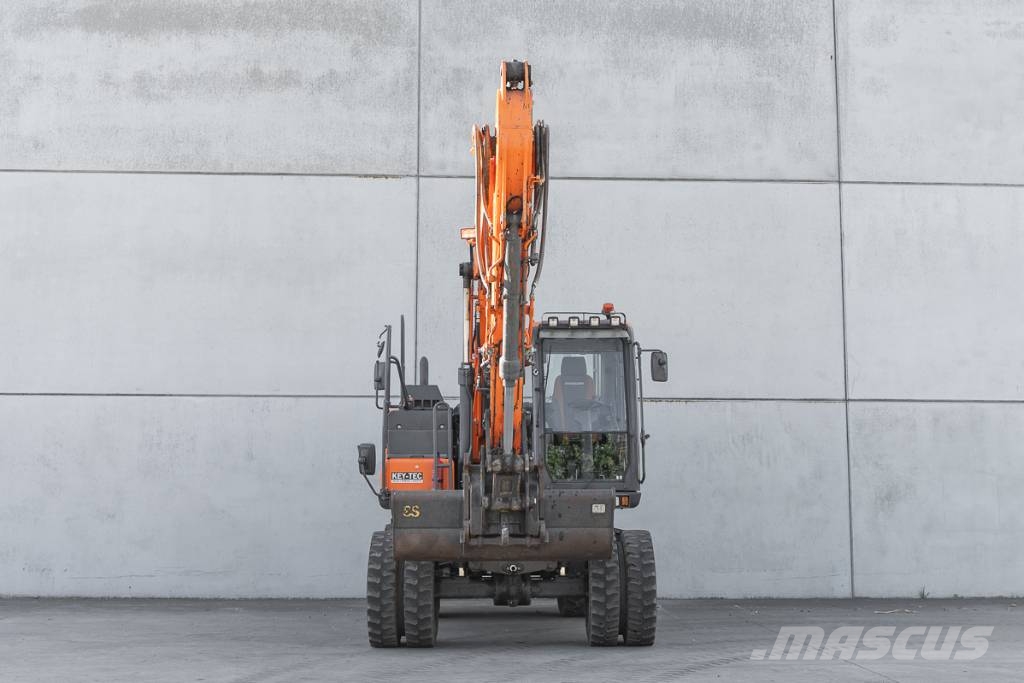 Doosan DX 140 W Gravemaskiner på hjul