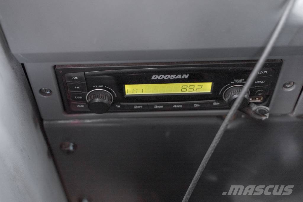 Doosan DX 140 W Gravemaskiner på hjul