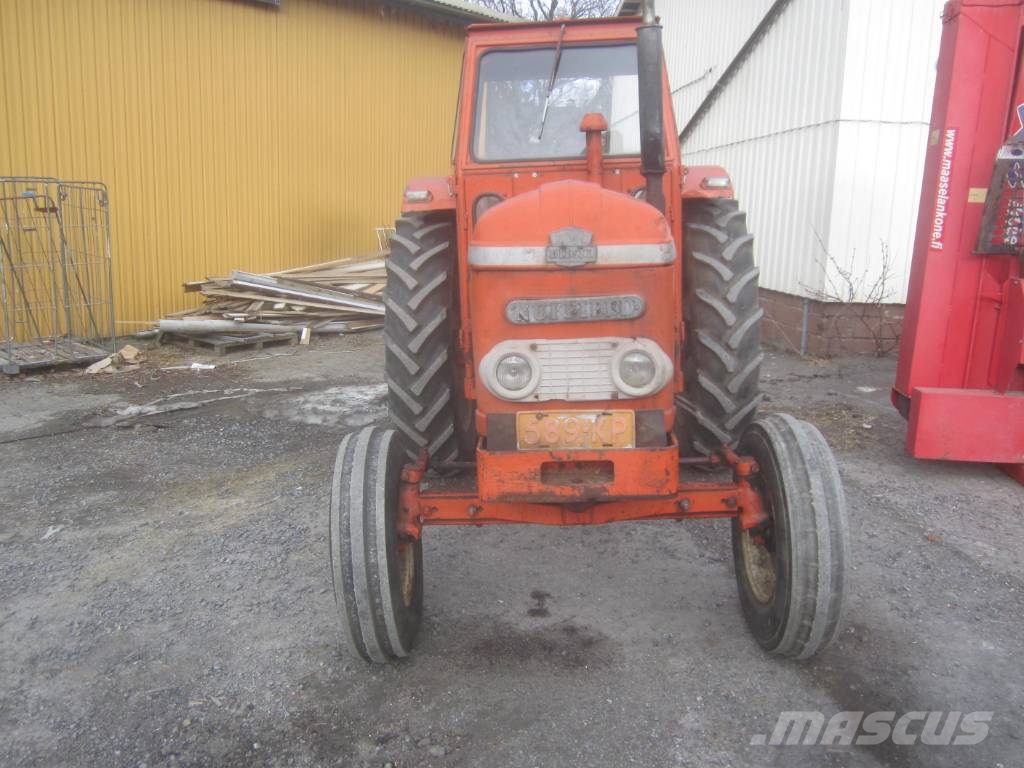 Nuffield 4/65 Traktori Tractoren