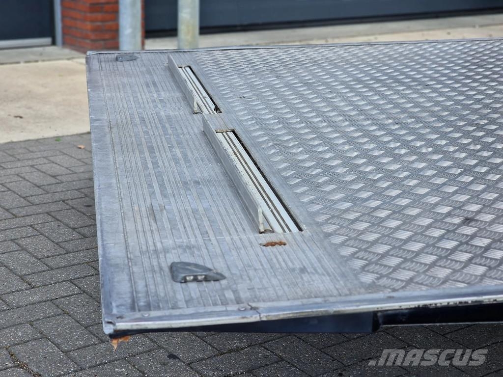 DAF XF 480 SSC 6x2*4 - Tautliner - Full air - Night cl Motrici centinate