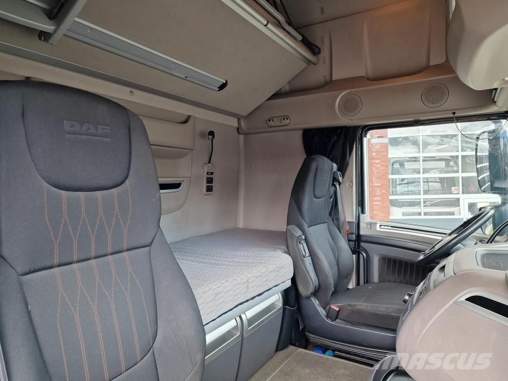 DAF XF 480 SSC 6x2*4 - Tautliner - Full air - Night cl Motrici centinate