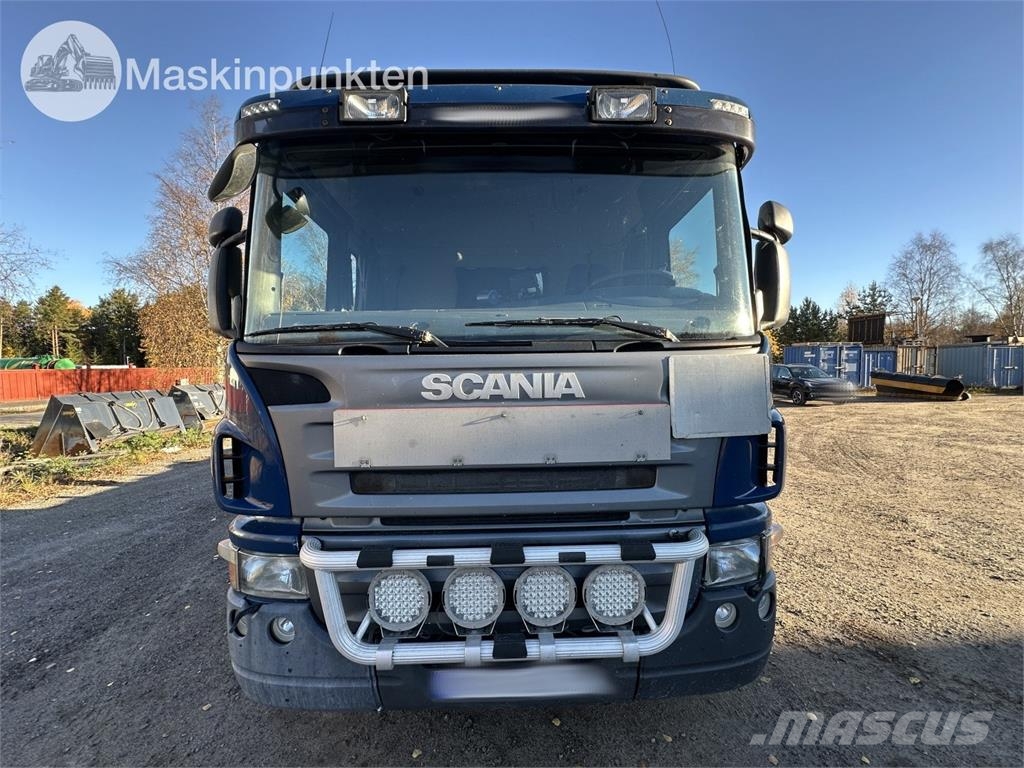 Scania P420LB6X2*4HHA Hakowce