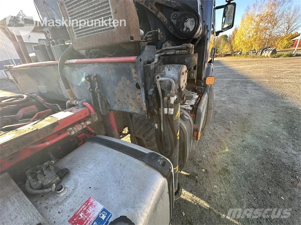 Scania P420LB6X2*4HHA Hakowce