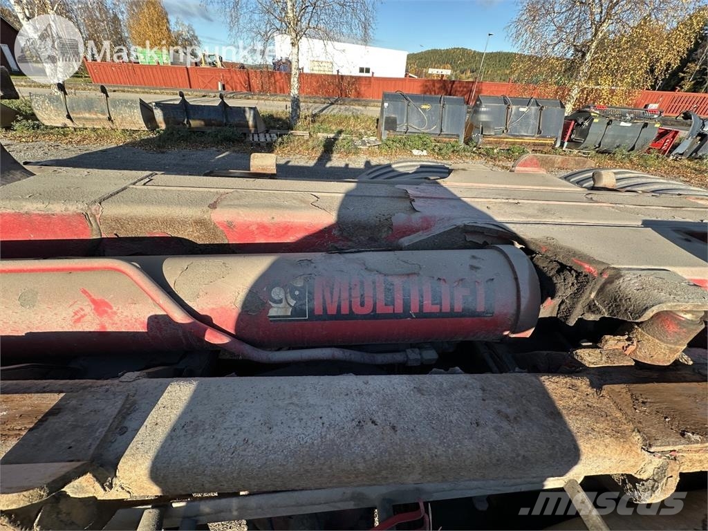 Scania P420LB6X2*4HHA Hakowce
