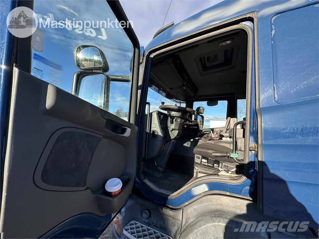 Scania P420LB6X2*4HHA Hakowce
