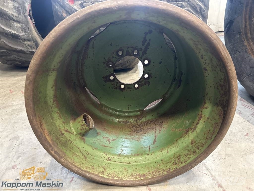Ösa Minibrunett 20x22,5 Used/Beg Шины и колёса