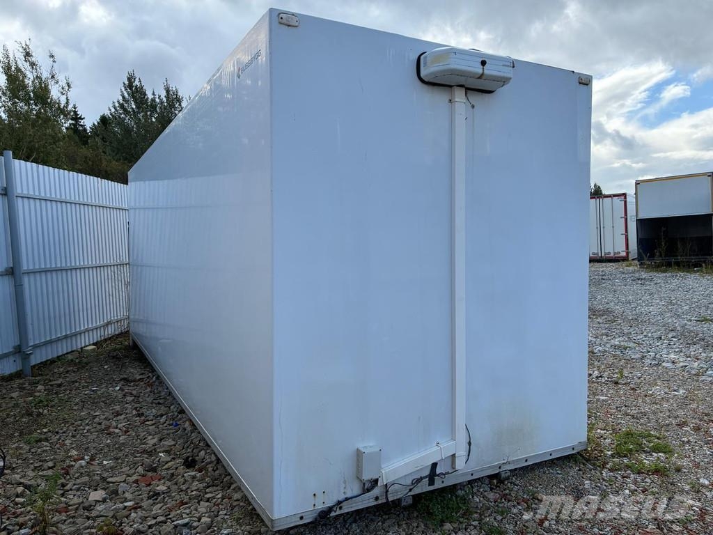 Box FOR TRUCK 7600x2570x3000 معدات النقل - غير ذلك