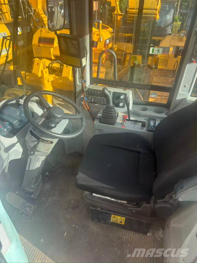 SEM 655D Utovarivači na kotačima