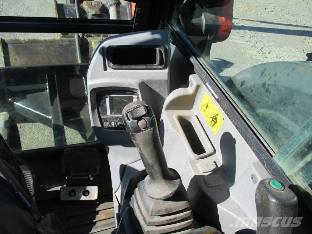 Kubota KX 080-4 中型挖掘机