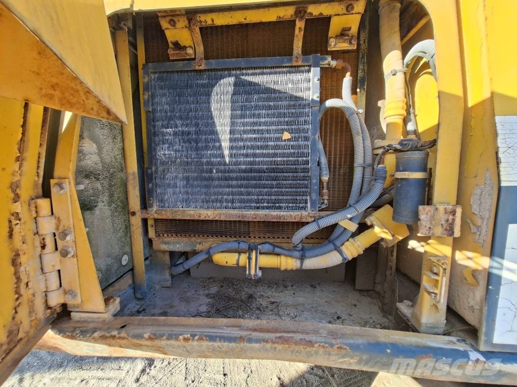 Komatsu PC 240 NLC-5K Escavadoras de rastos
