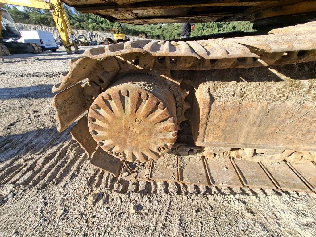 Komatsu PC 240 NLC-5K Escavadoras de rastos