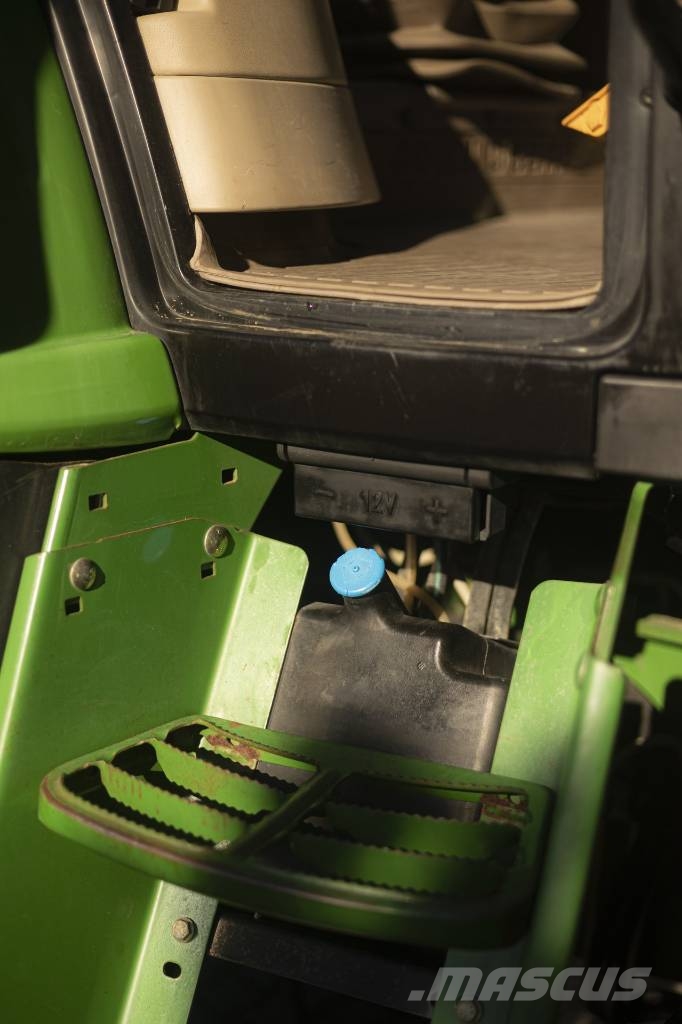 John Deere 7530 AP Traktori