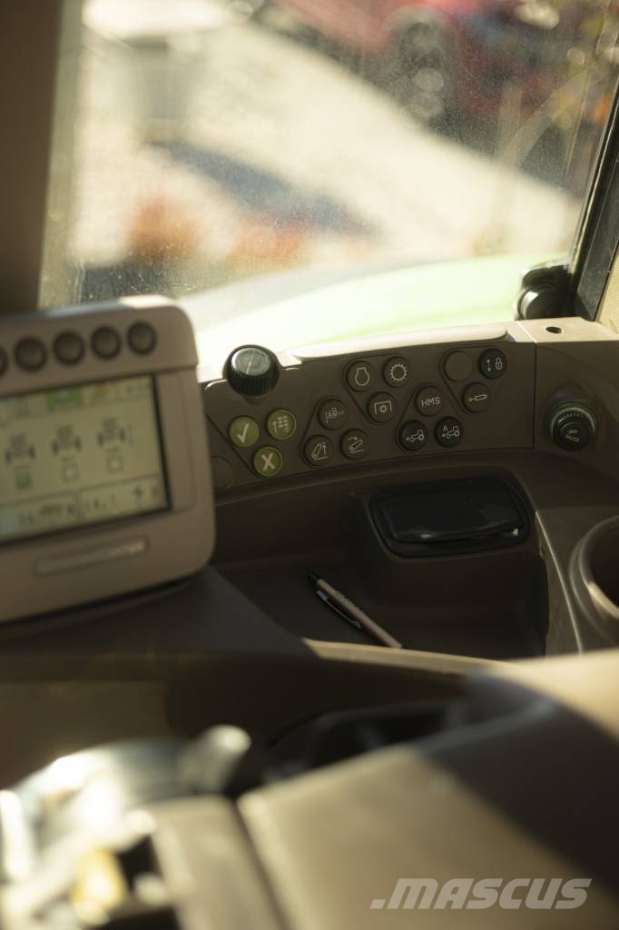 John Deere 7530 AP Traktori