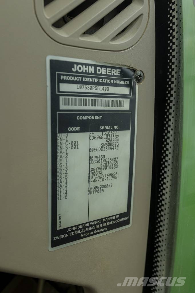 John Deere 7530 AP Traktori
